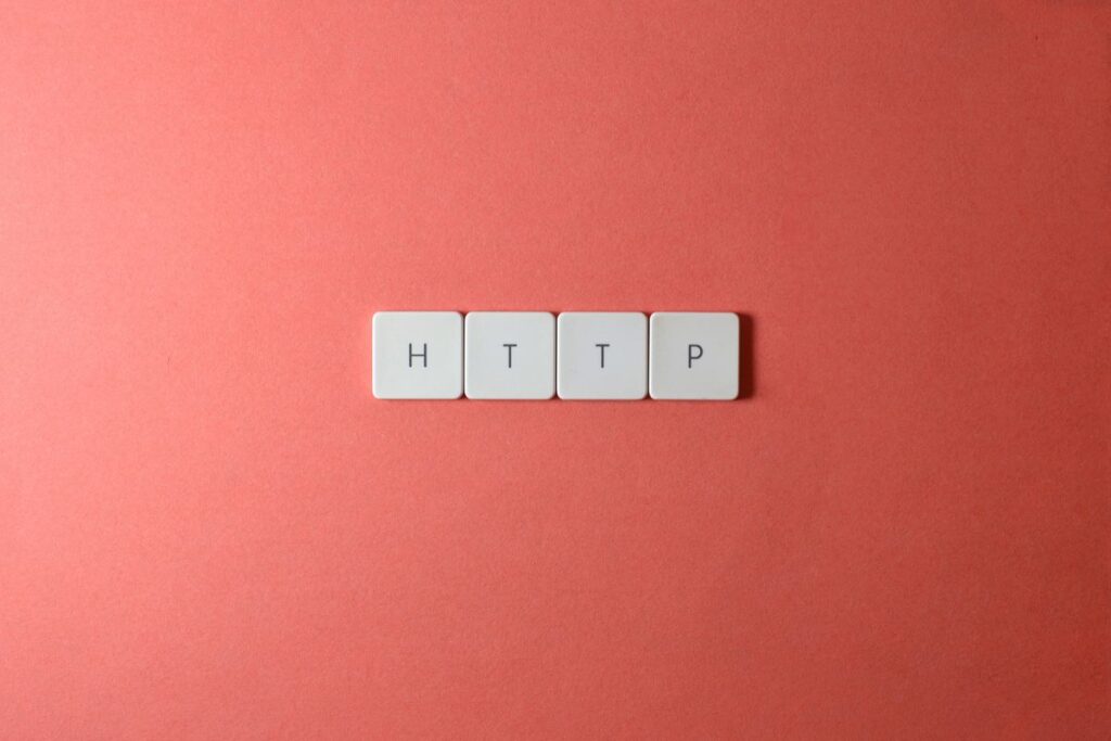 DNS over HTTPS (DoH) : avantages et inconvénients
