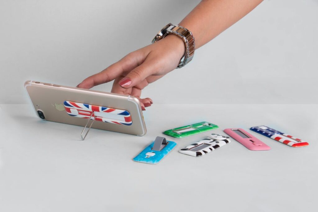 Support téléphone pliable : l’accessoire indispensable pour votre smartphone