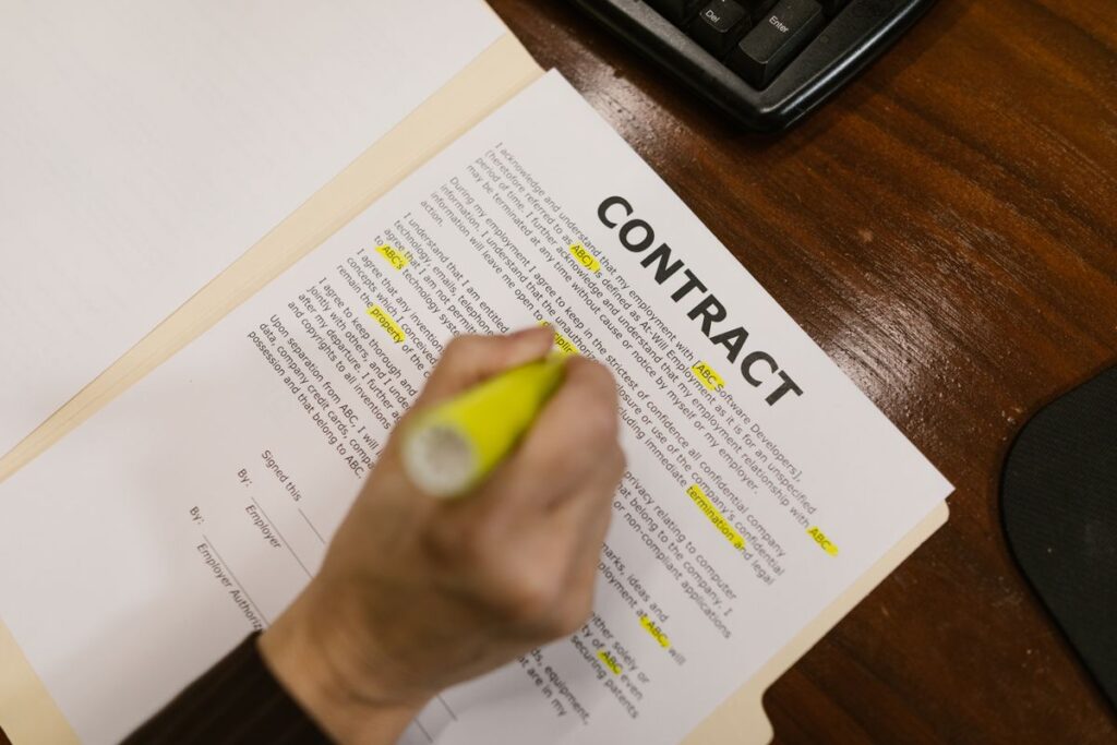 IA pour analyser un contrat : outils et limites