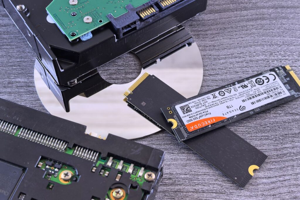 SSD vs HDD : quelle différence et lequel choisir ?