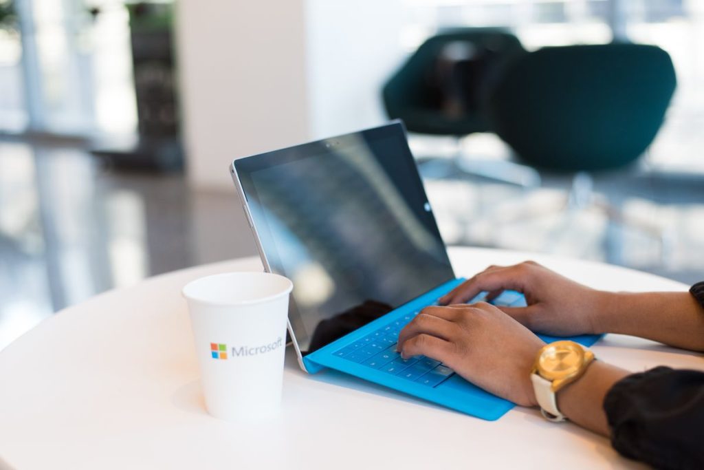 Copilot Microsoft 365 : vraiment rentable pour votre entreprise ?